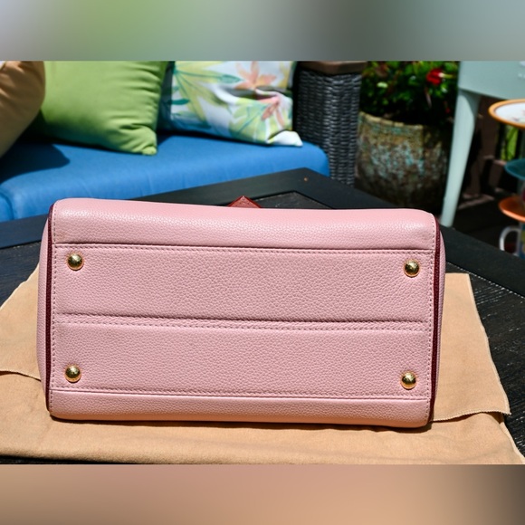 Louis Vuitton Rose Monogram Double V Bag - Picture 4 of 10